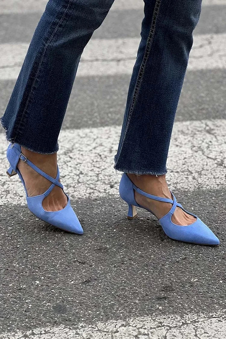 CROSS-STRAP PUMPS