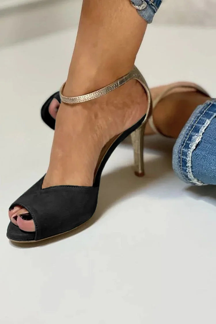 ELEGANT SANDAL WITH METALLIC STRAP