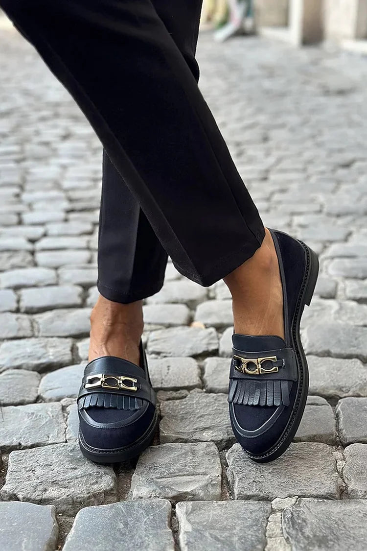 LOAFER WITH TASSEL AND FRINGE