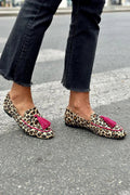 ANIMAL PRINT LOAFER WITH FUCHSIA TASSEL