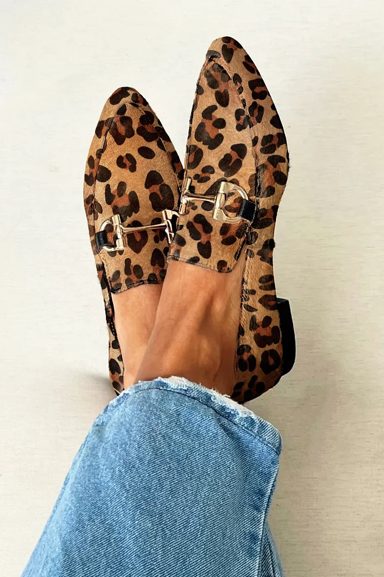 MOCCASINS WITH METAL DETAIL