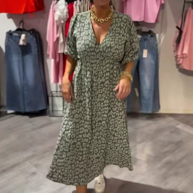 Ladies' Dress with V-Neck and Print