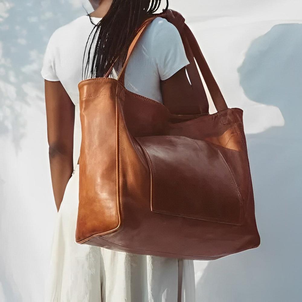 Aurora's Charm | Vintage Shoulder Bag