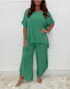 Floaty 2-Piece Set with Long Sleeve Trousers