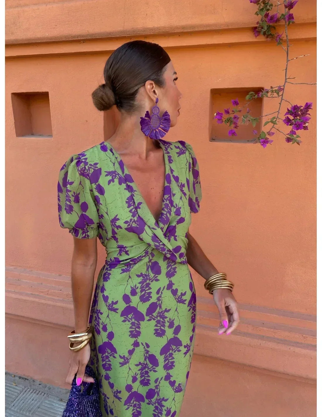 Vela - Women's Midi Dress with Twisted Print