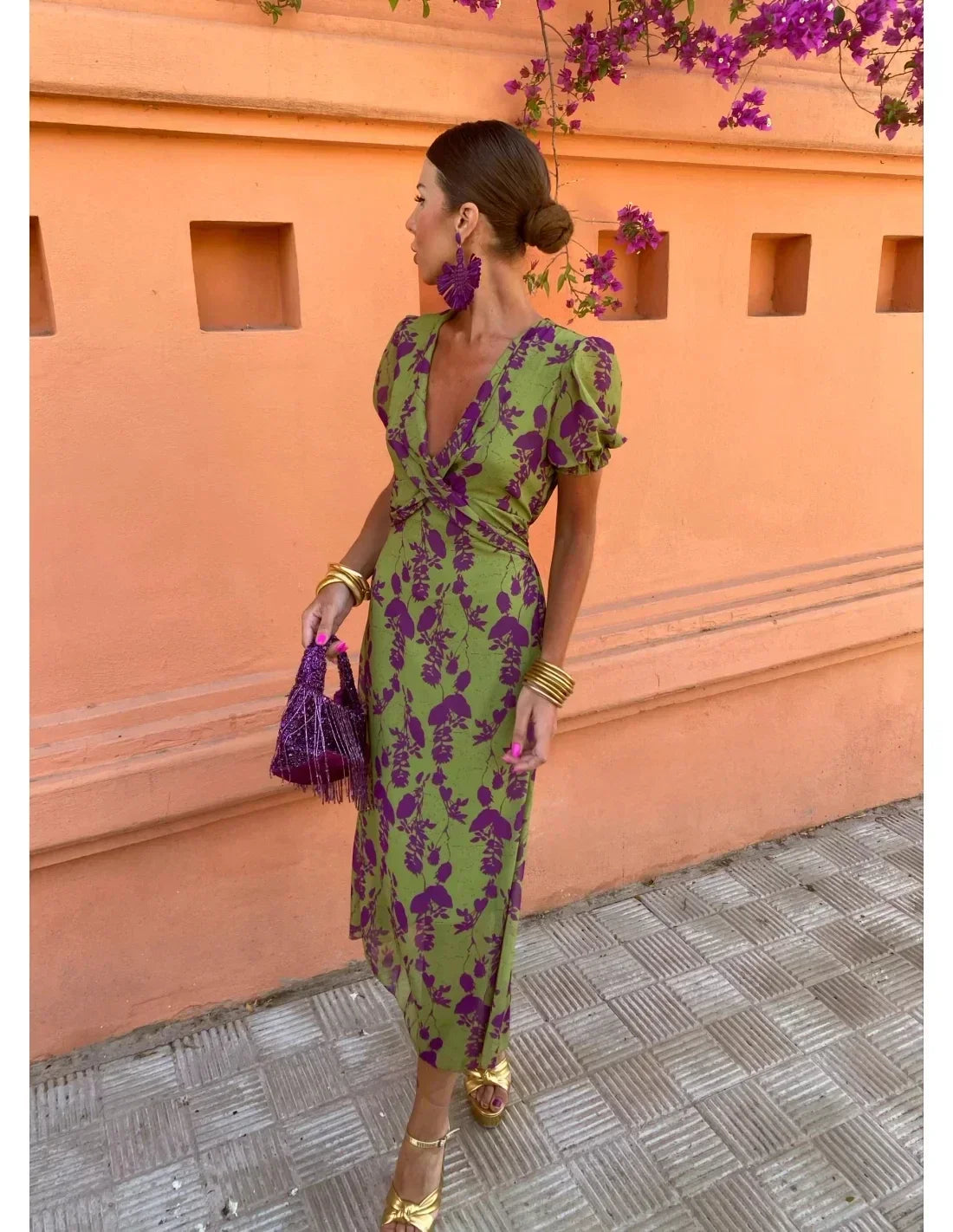 Vela - Women's Midi Dress with Twisted Print