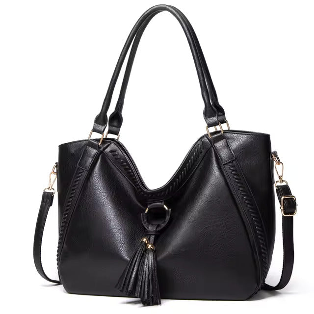 Nellie's Chic Sophistication | Leather Shoulder Bag