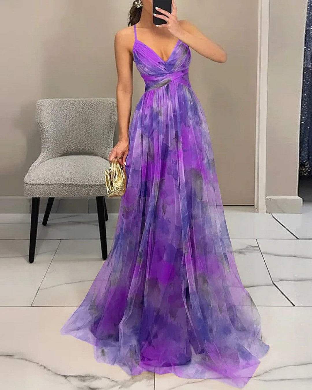 Giselle - Charming Maxi Dress with Floral Print