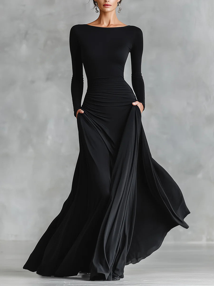 Adele - Modern long dress in black crepe with a sailor collar and pleats