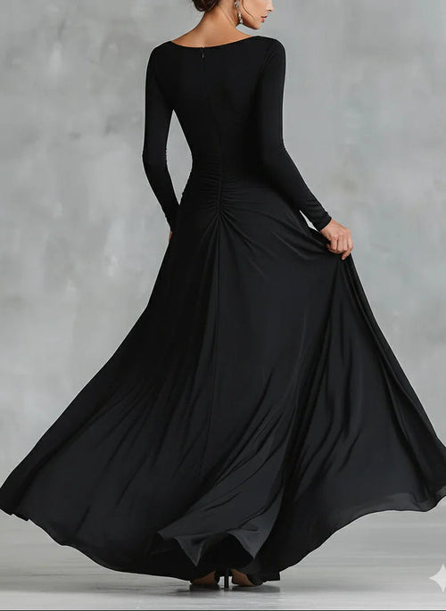 Adele - Modern long dress in black crepe with a sailor collar and pleats