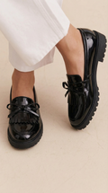 SHINY LOAFER WITH TASSEL