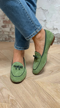ELEGANT LOAFER WITH TASSEL