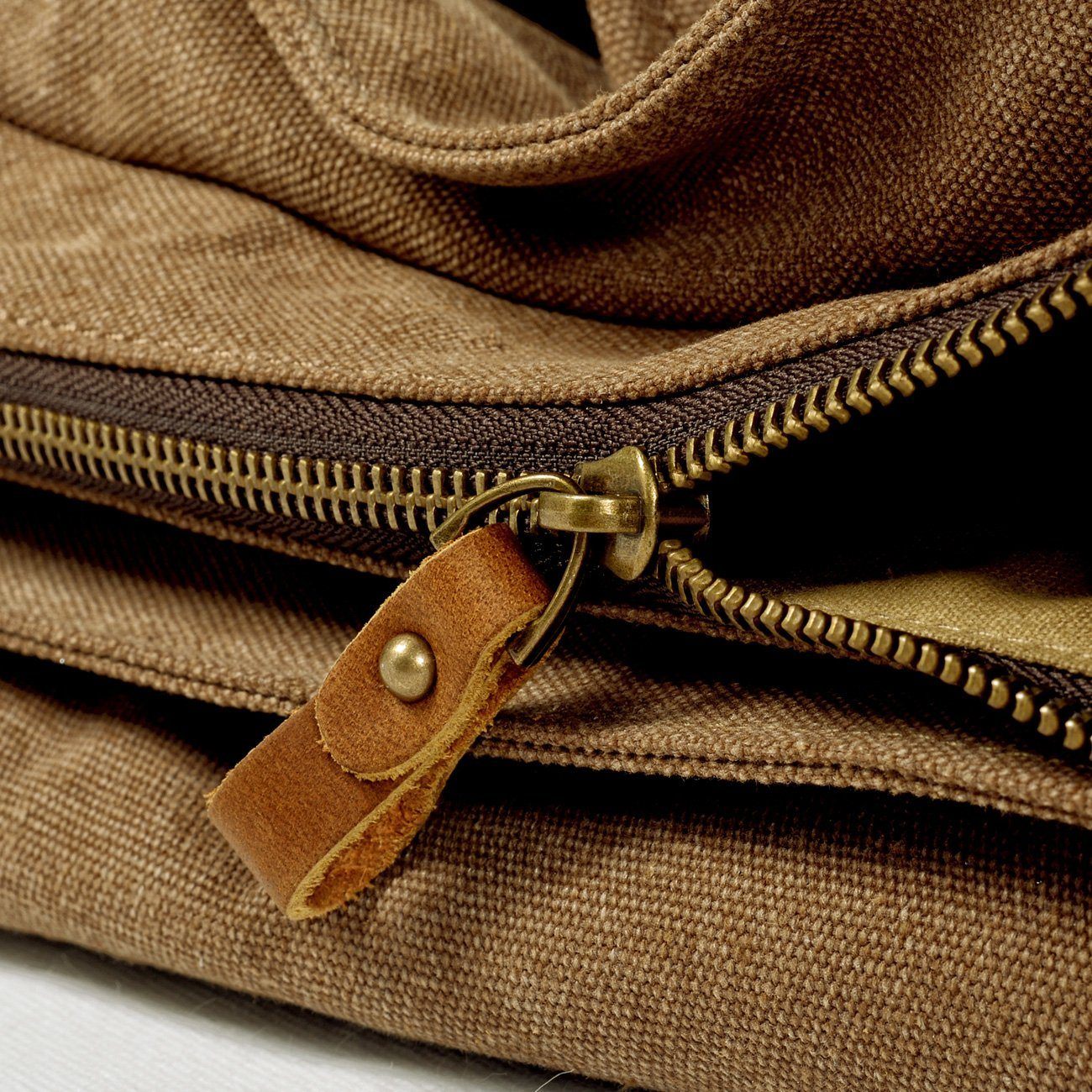 Scott - Men's Waxed Canvas Leather Crossbody Bag