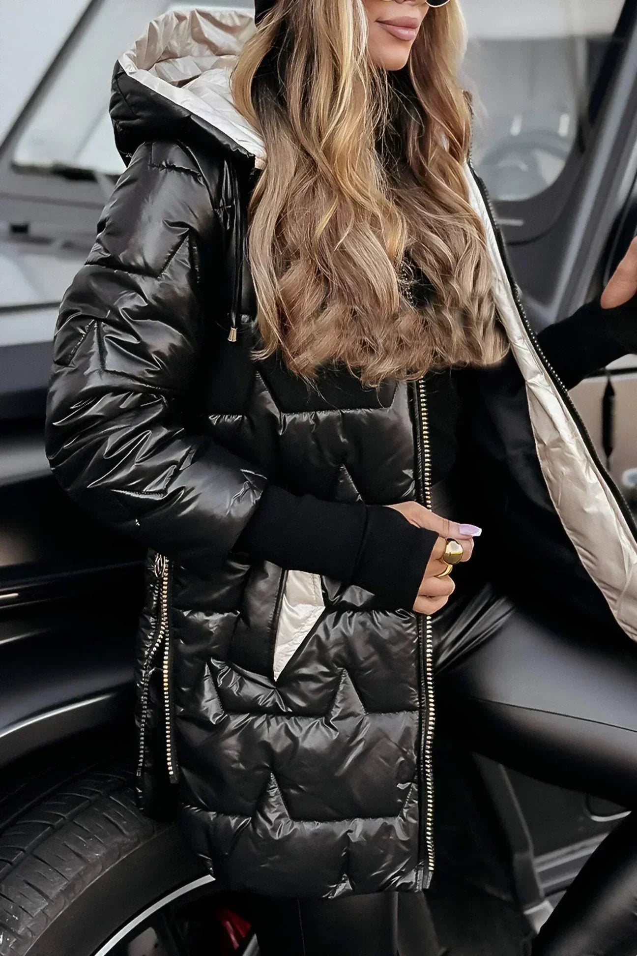 Lina | Long and Warm Hooded Puffer Jacket