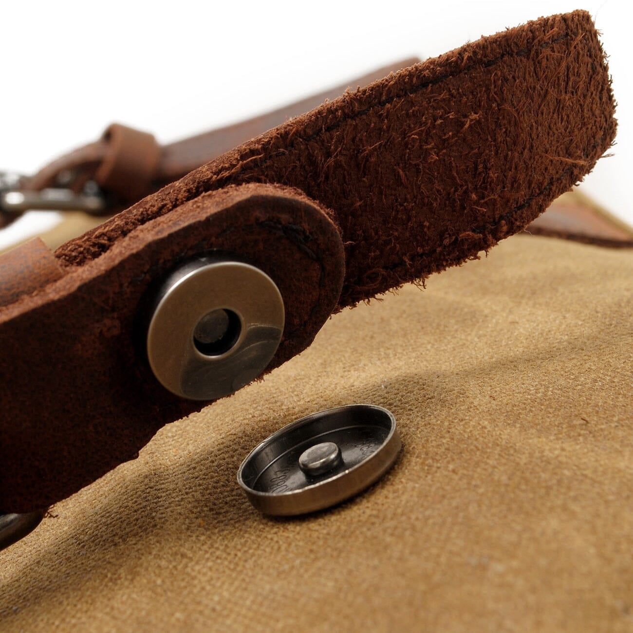 Alexander - Vintage Style Canvas Shoulder Bag